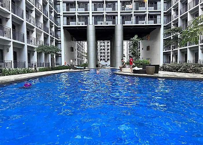 Bay Shore Near Moa Airport Smx Picc Wtc